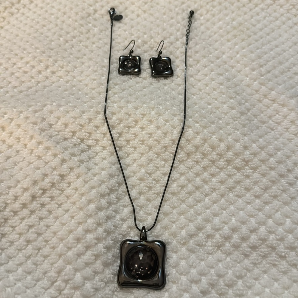 Earring and Necklace Set